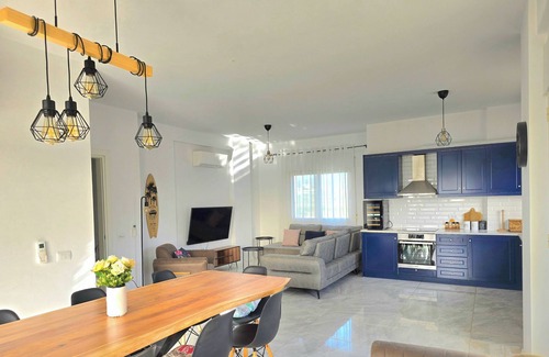 Ishem Apartment | Perla Penthouse, Lalzit Bay, Albania