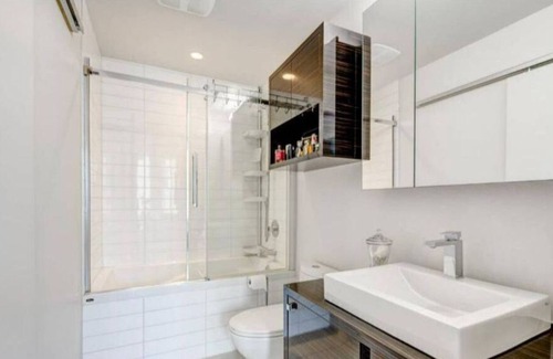 Griffintown Apartment | Perle Tout Équipée Avec Vue, Balcon et Wi-fi Vieux-montréal et Centre-ville