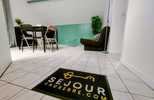 Auxerre Apartment | Perrière - Séjour à Auxerre