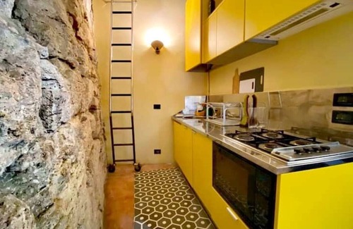 Old Town Apartment | Perugia Piazza MatteottiAbbraccio Etrusco