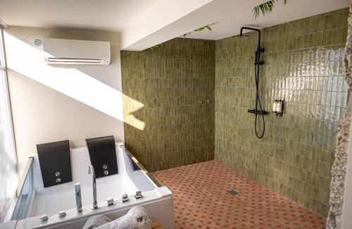 Amarante House | Peso Village