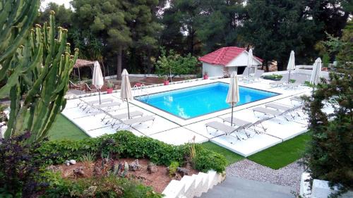 Pesada Apartment | Pessada Bay Studios and Apartments
