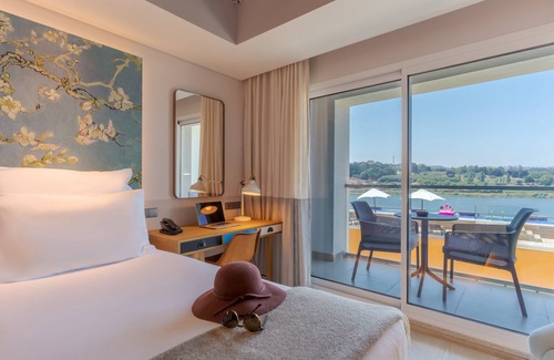 Oliveira do Douro Hotel | Pestana Douro Riverside