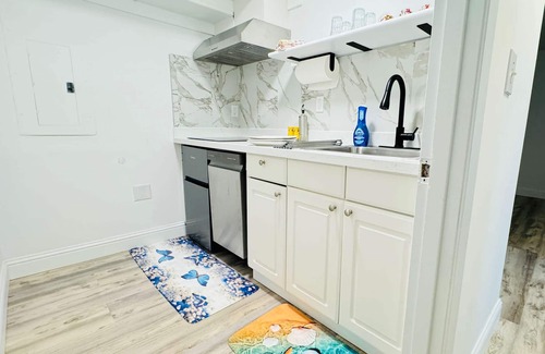 Sammamish House | Pet-Friendly 1BR, Central Heating, Free Parking