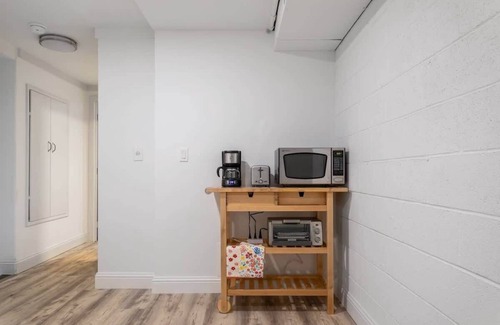 Sammamish House | Pet-Friendly 1BR, Central Heating, Free Parking