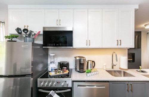 Lowertown Apartment | Pet-Friendly 2BR Condo - Near the University