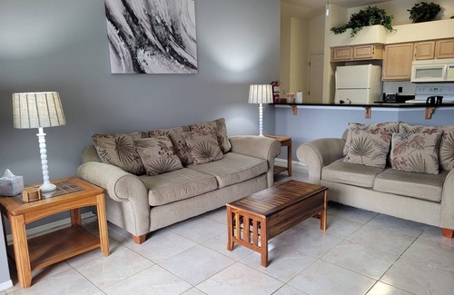 Chatham Park Villa | Pet friendly 3 Bed Villa with Private Pool