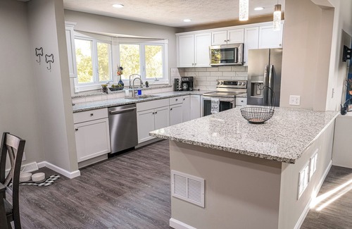 Millard House | Pet Friendly 3BR Home w/Private Deck + Puppy Shed