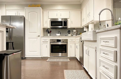 Northwest Dallas House | Pet-friendly 5 Bedroom in North Dallas