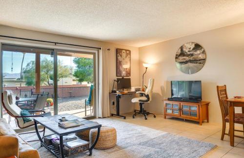 Green Valley Desert Meadows House | Pet-Friendly 55 and Green Valley Home with Golf Gear!