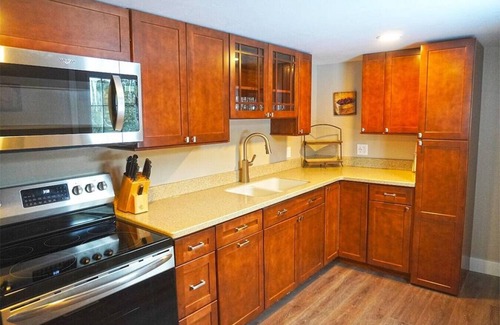 Keene House | Pet Friendly and Close to Local Favorites