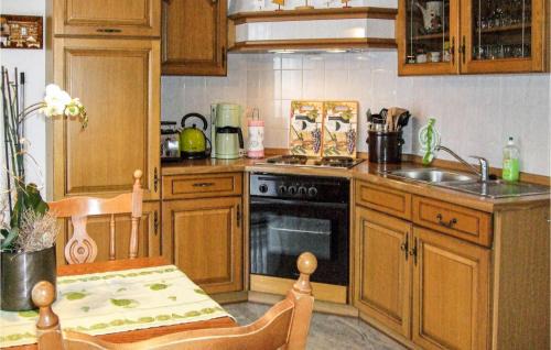 Waltershausen Apartment | Pet Friendly Apartment