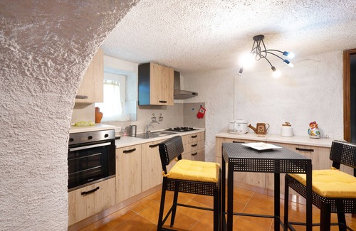 Beverino Apartment | Pet-Friendly Apartment 'Il Bacio del Sole' with BBQ, Shared Terrace & Wi-Fi