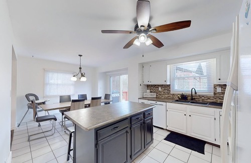 Lambton Shores House | Pet-Friendly Beach House with Hot Tub + Games Room + Enclosed Large Fence