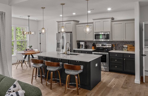 Bella Vista House | Pet-Friendly Bella Vista Home w/King Bed, Kitchen & Trail Access