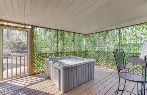 Crestline Heights House | Pet-Friendly Birmingham Cottage with Private Hot Tub