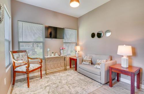 Brownsville Apartment | Pet-Friendly Brownsville Apartment with Yard!