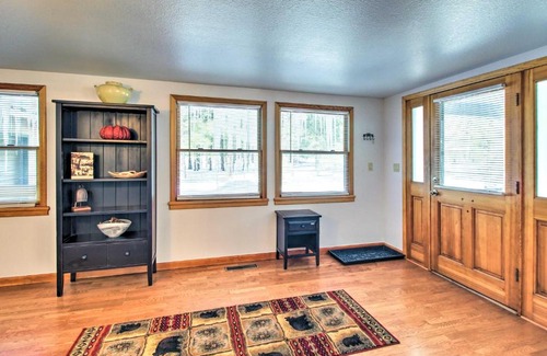 Pinetop House | Pet-Friendly Cabin in Pinetop-Lakeside!