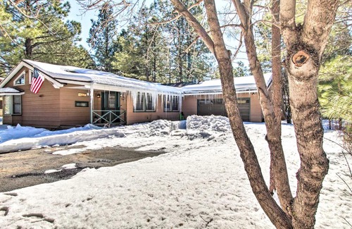 Pinetop House | Pet-Friendly Cabin in Pinetop-Lakeside!