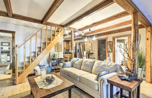 Fox Island House | Pet-Friendly Cabin Minutes to Gig Harbor!