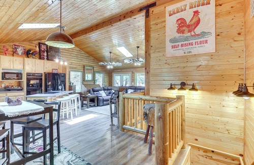 South Weber Cabin | Pet-Friendly Cabin w/Mtn View in South Weber!
