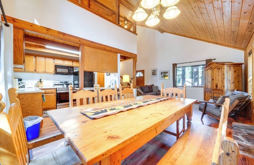 Truckee Cabin | Pet-Friendly Cabin w/Tahoe Donner Community Perks