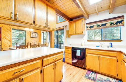 Truckee Cabin | Pet-Friendly Cabin w/Tahoe Donner Community Perks