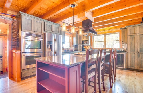 Carthage House | Pet-Friendly Carthage Home with Fire Pit!
