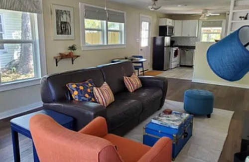Temple House | Pet friendly! Close to Temple hospitals.