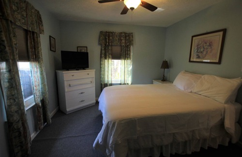 Monticello Condo | Pet Friendly Condo Overlooking Pool And Tennis Court.