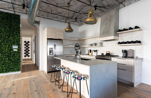 Mid-City House | Pet-Friendly Converted Warehouse w/Outdoor Oasis