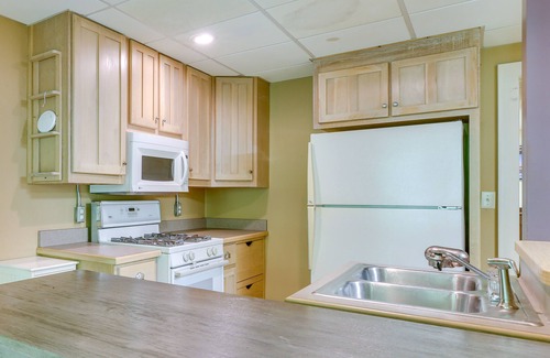Conyers Cabin | Pet-Friendly Conyers Cabin - 23 Miles to Atlanta!