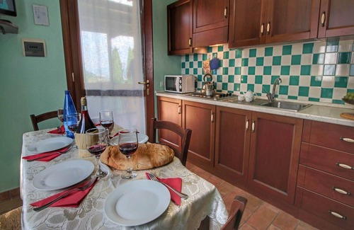 Bettona Cottage | Pet-Friendly Cottage with pool