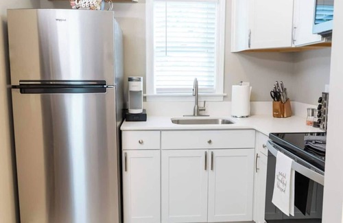 Montgomery Apartment | Pet-Friendly Cozy Studio Downtown
