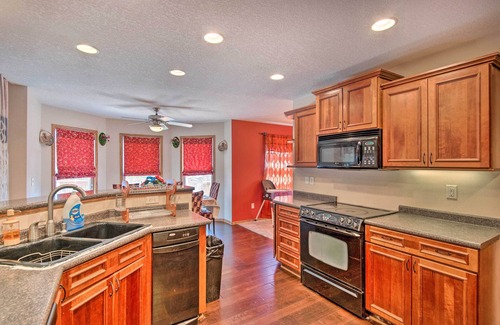 Des Moines House | Pet-Friendly Des Moines Home w/Fenced Yard!