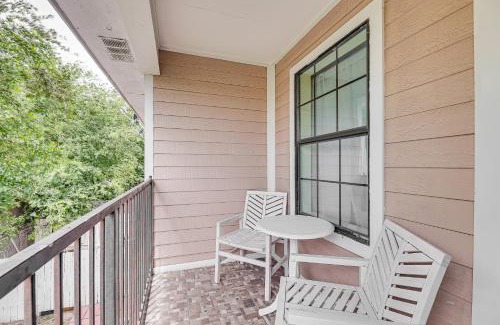 Edinburg House | Pet-Friendly Edinburg Townhome - Near Stadiums!
