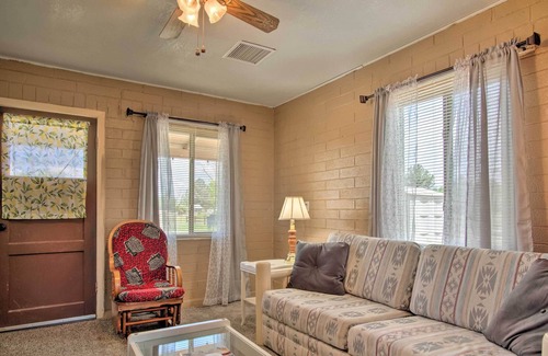 Elfrida House | Pet-Friendly Elfrida Home w/ Porch & Fire Pit