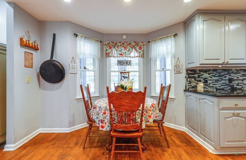 Falkville House | Pet-Friendly Falkville Home on a Working Farm!