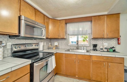 Embassy Hills House | Pet-Friendly, Family Home by Weekie Wachee Springs