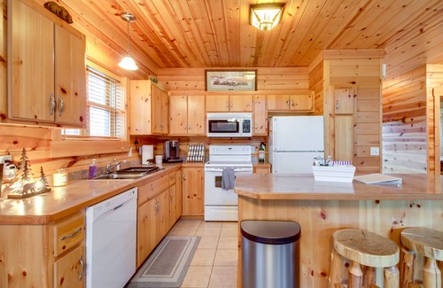 Garrison Cottage | Pet-friendly Garrison Retreat w/Gas Fireplace!