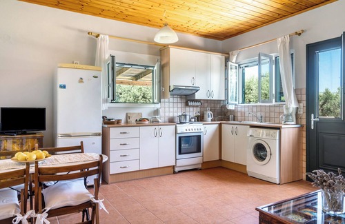 Kefalonia House | Pet-Friendly Holiday Home Ktima Dilberaki with Garden, Balconies & A/C