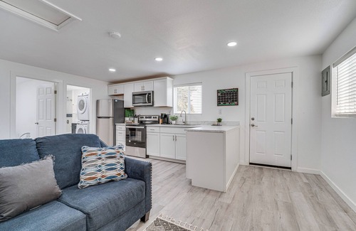 Moses Lake Apartment | Pet-Friendly Home < 1 Mi to Downtown Moses Lake!