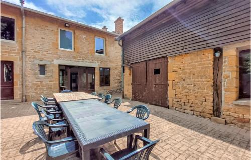 Boult-aux-Bois House | Pet Friendly Home In Boult-Aux-Bois