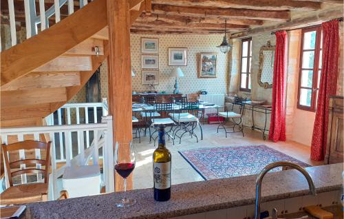 Gindou House | Pet Friendly Home In Gindou With Kitchen