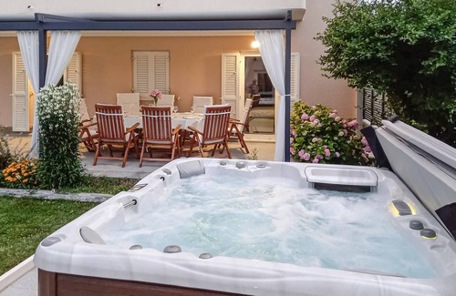 Citluk House | Pet friendly home in Karakasica