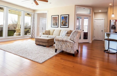 Kanab House | Pet-Friendly Home in Kanab with red rock views.