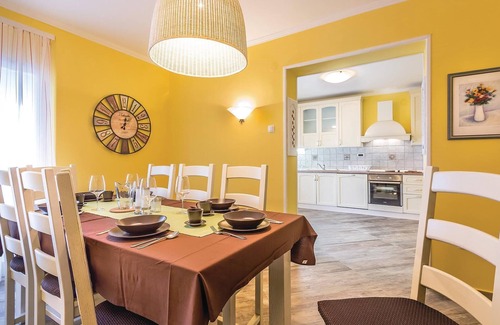 Sarsoni House | Pet friendly home in Matulji