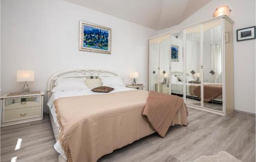 Lovrec House | Pet Friendly Home In Studenci