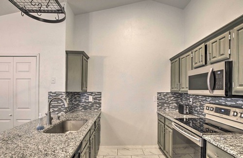 Allen House | Pet-Friendly Home w/ Indoor Putting Green!