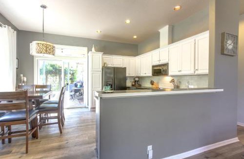 Springfield House | Pet-Friendly Home with Grill, 2 Mi to Autzen Stadium